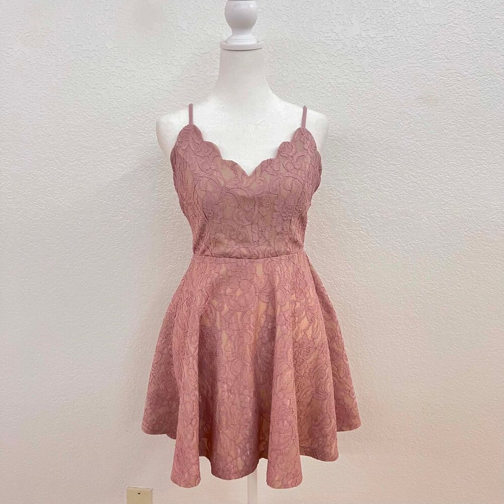Windsor Pink Lace Fit & Flare Dress Size 3 Scallop Neck Formal Party Dress